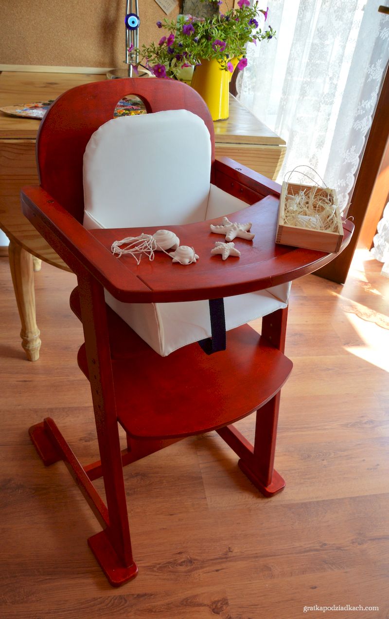 renowacja krzesełka do karmienia